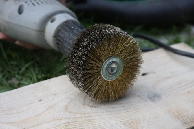 Щётка для браширования древесины на дрель