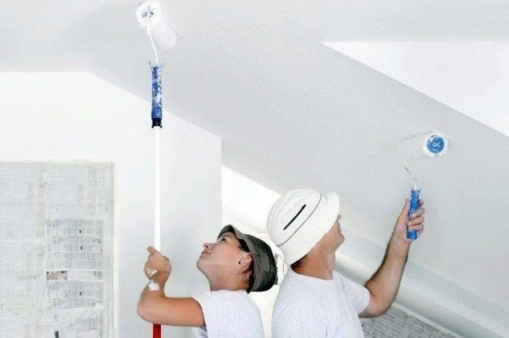 Окрашивание потолка водоэмульсионной краской