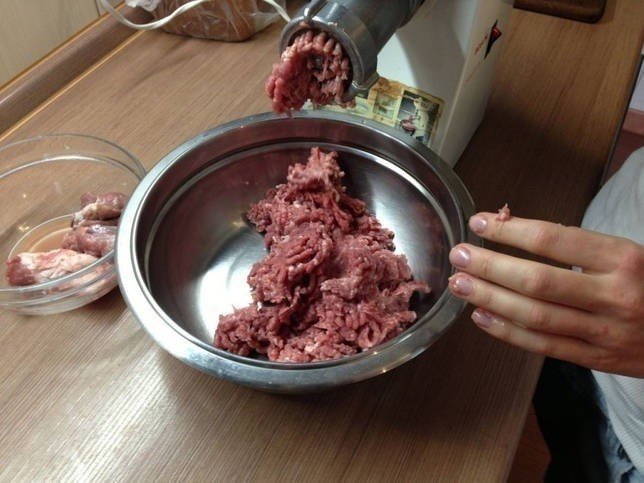 Мясо перекрученное через мясорубку