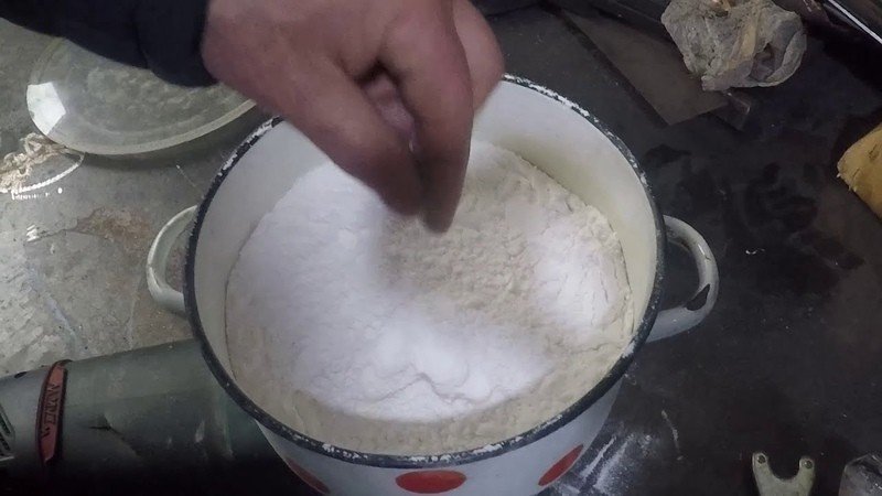 Приспособление для приготовления сахарной пудры