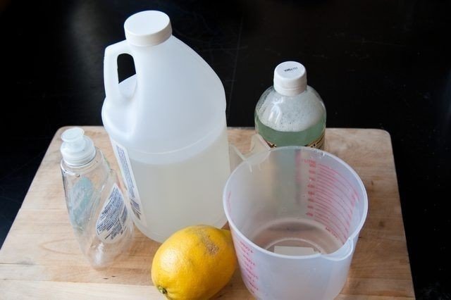 Средство для мытья посуды чистая польза