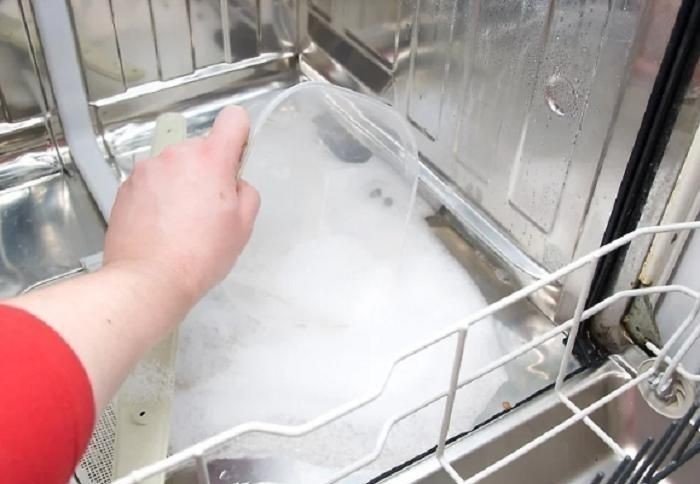 Жидкое средство для посудомоечной машины