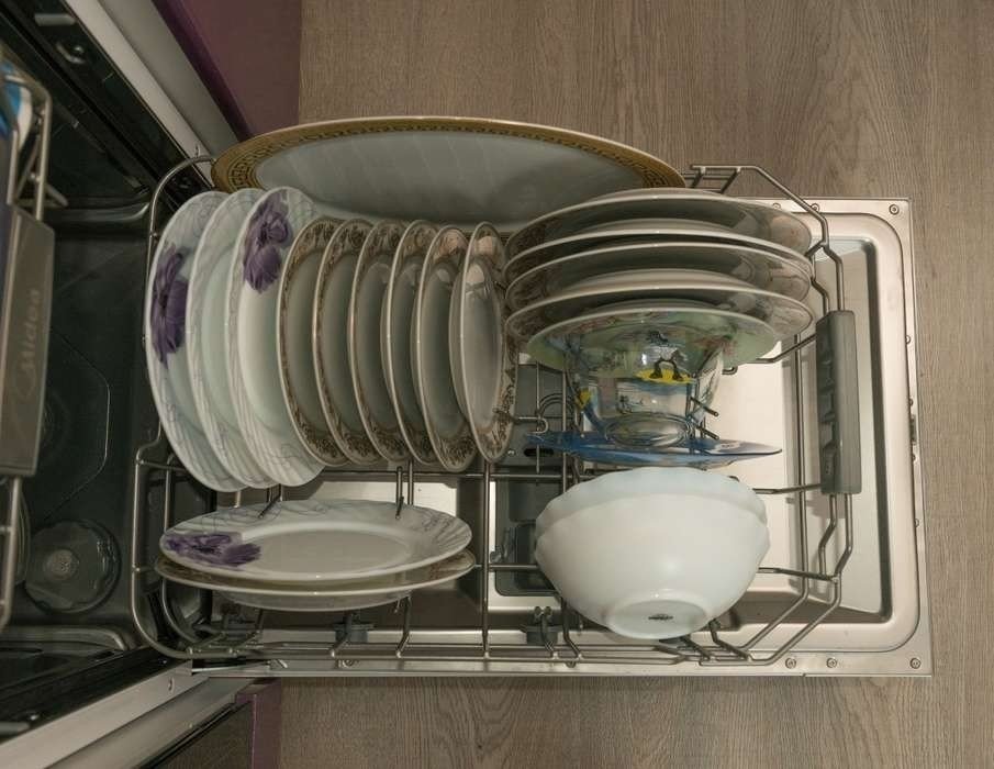 Узкая посудомоечная машина