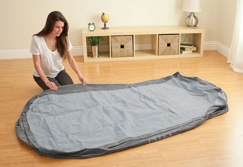 Надувная кровать intex foam top airbed