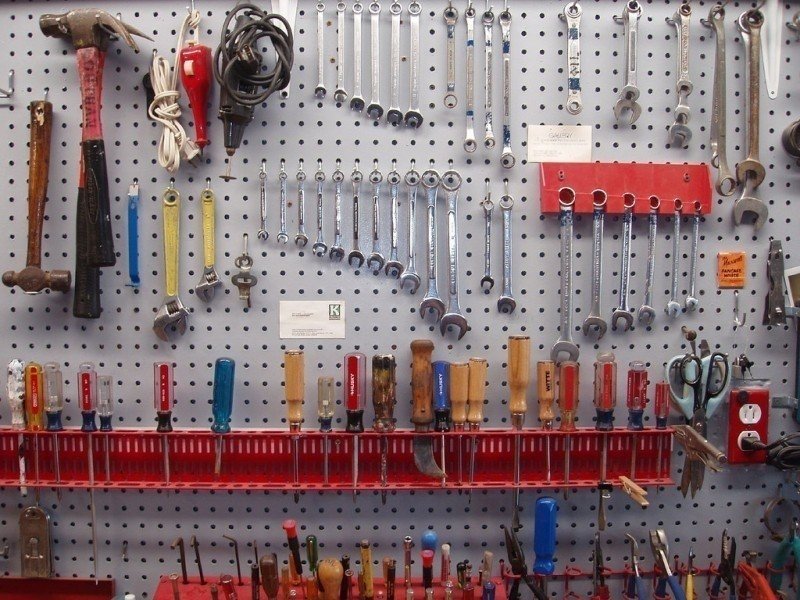 Панель для инструментов на стену в гараж