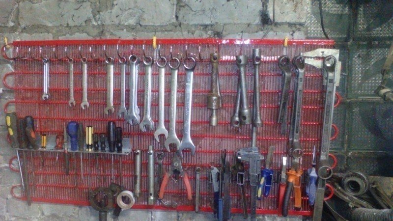 Панель для инструментов на стену в гараж